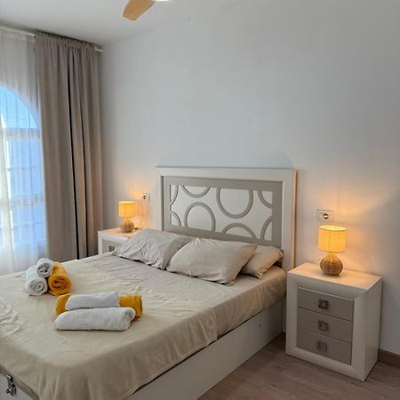 Seaside Paradise - 2 Bedroom Apartment With Ocean Views & Air Conditioning In Playa San Juan ภายนอก รูปภาพ