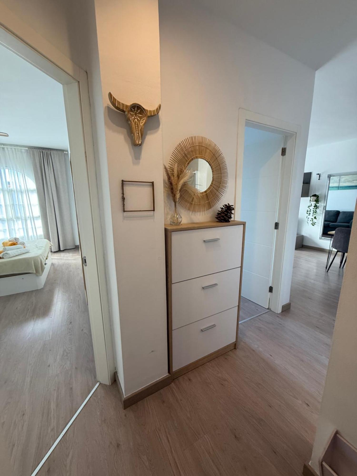 Seaside Paradise - 2 Bedroom Apartment With Ocean Views & Air Conditioning In Playa San Juan ภายนอก รูปภาพ